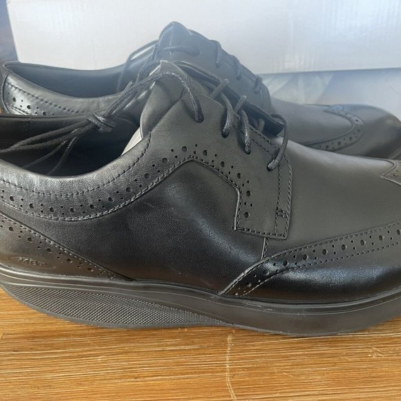 MBT Men's ISIMO 5 WING-TIP BROGUE (Level 3, Premium Black Nappa Leather, Vibram) - Picture 3 of 9